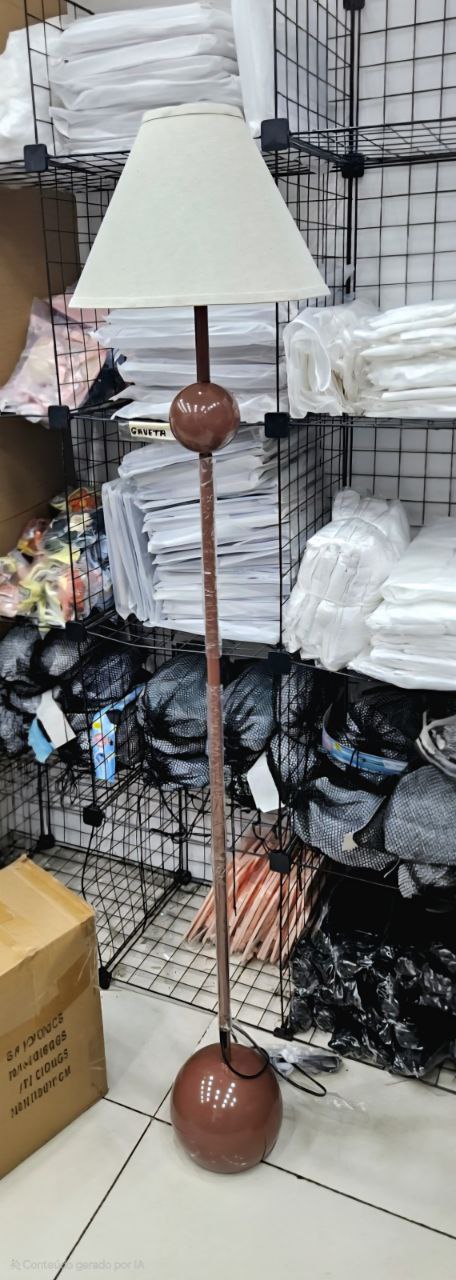 Luminária 1068 de Chão Moderna Design Nórdico 1,64m com Base Esférica e Cúpula de Tecido